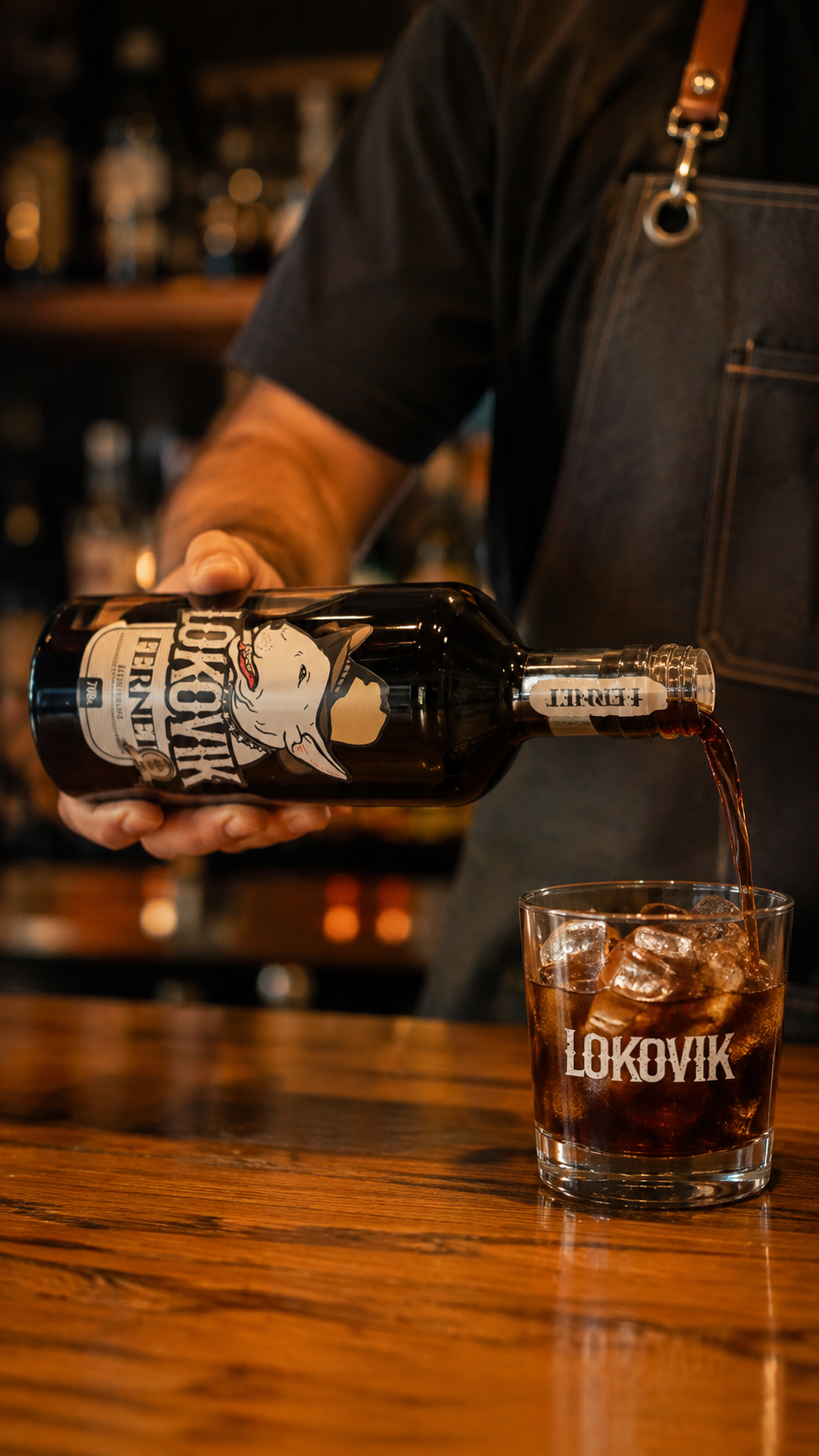 Servicio de Lokovik Fernet sobre hielo